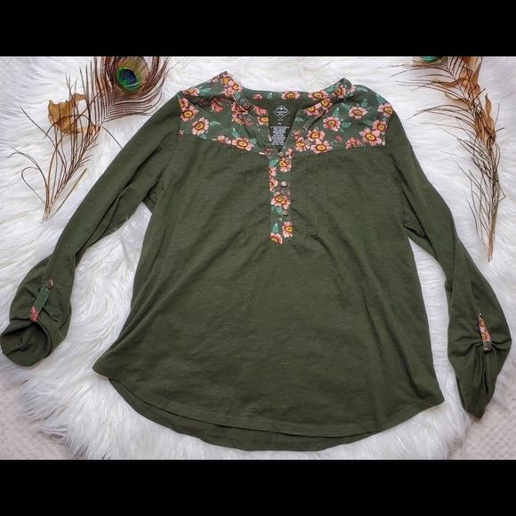 St. John's Bay Long Sleeve Floral Top - Picture 1 of 4